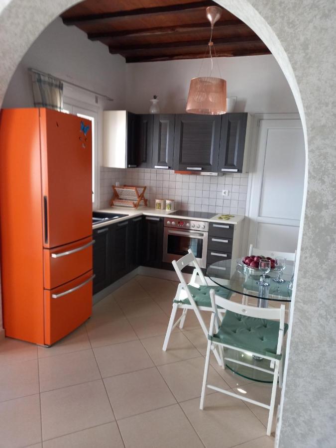 Ebatis Guesthouse Vari  Luaran gambar